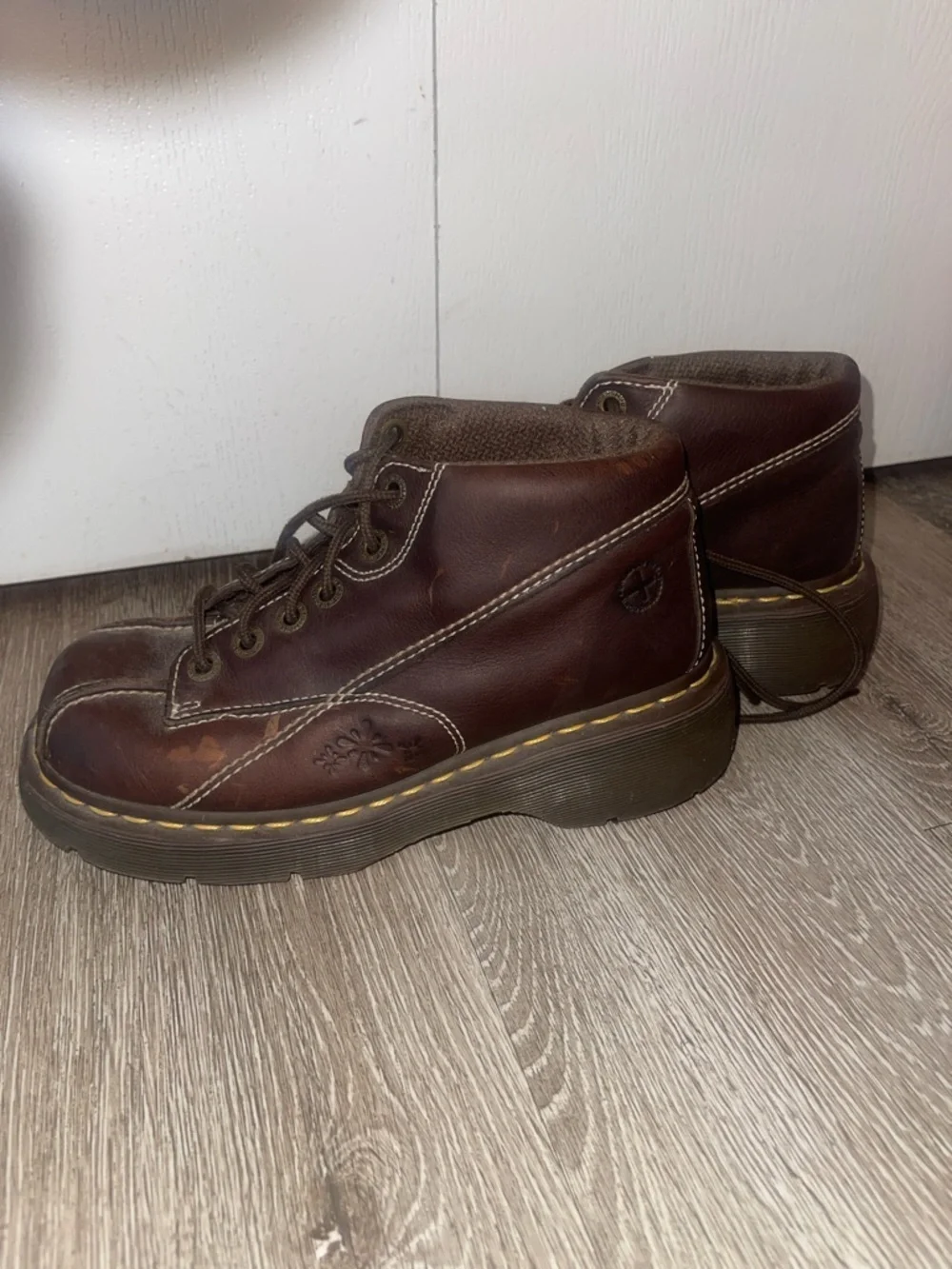Dr. Martens Vintage Y2K Brown Leather 12281 Floral Chunky Platform Ankle Boots